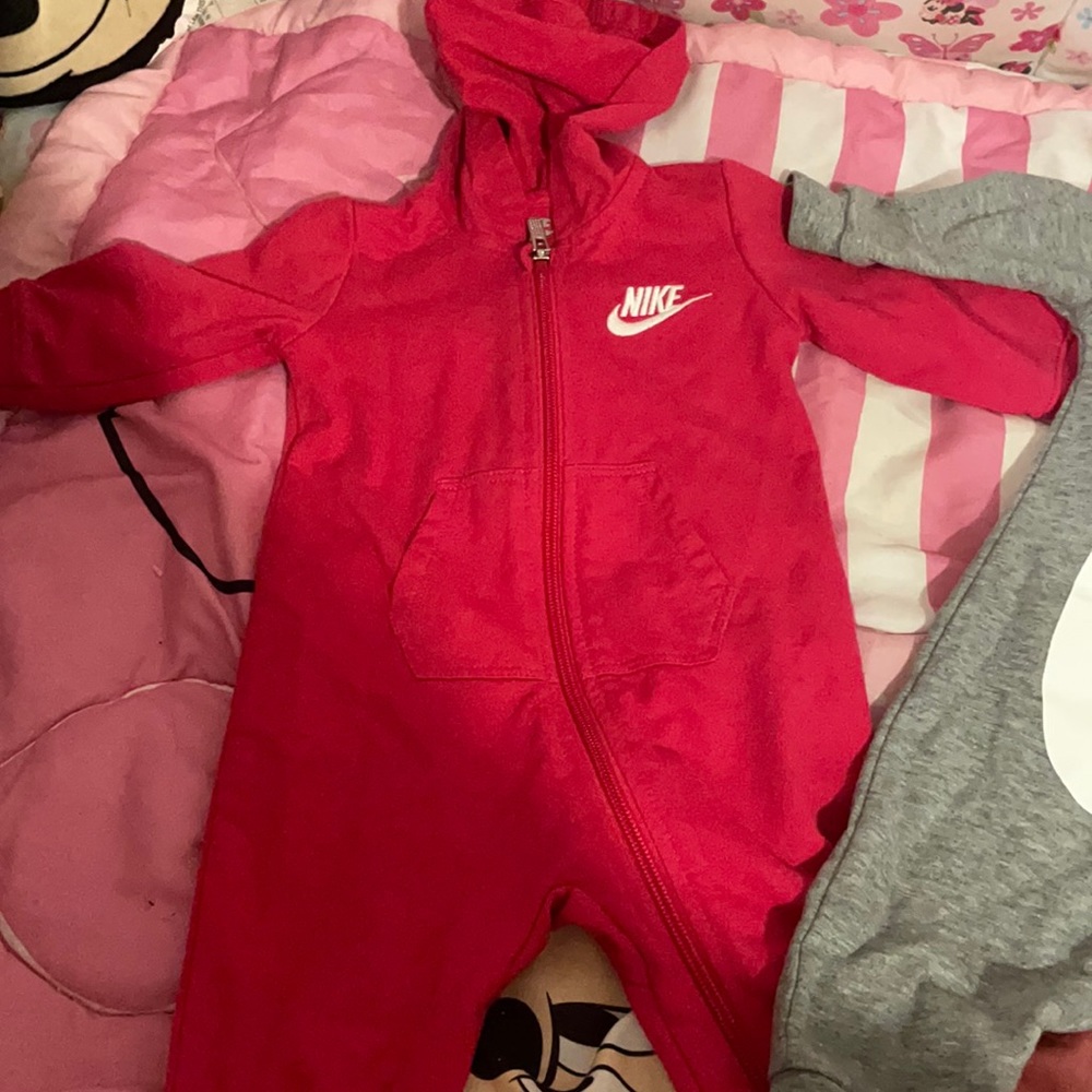 nike jumpers